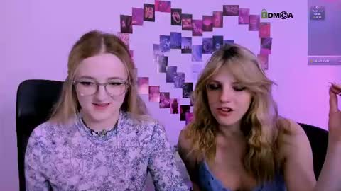 luna_berryy online show from 06/13/26, 07:01