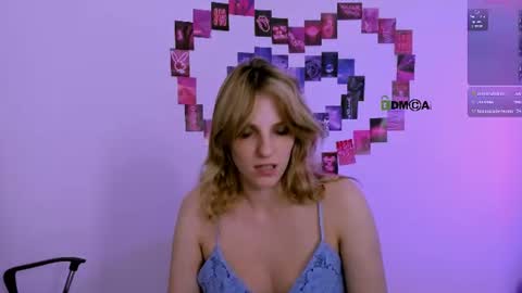 luna_berryy online show from 06/14/26, 02:24