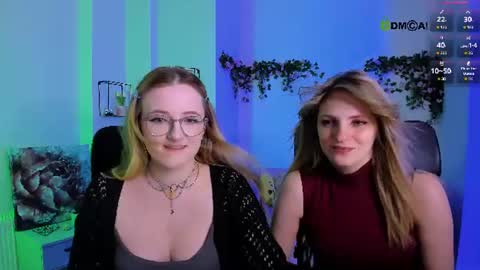 luna_berryy online show from 06/17/26, 06:53