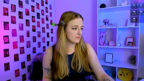 luna_berryy online show from 07/07/26, 06:45