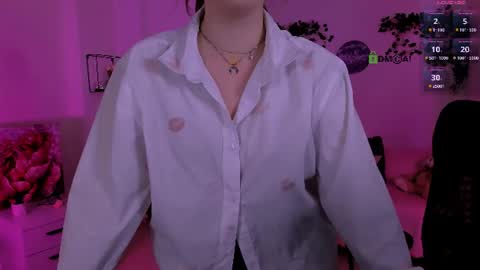 luna_berryy online show from 07/23/26, 01:58