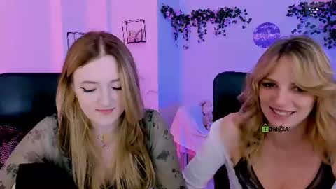 luna_berryy online show from 07/27/26, 06:48