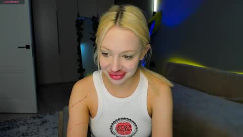 Snapshot of luna_beverly chatting on 04/12/26, 08:25 luna_beverly online show from 04/12/26, 08:25