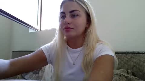 luna_blazer online show from 09/10/25, 08:47