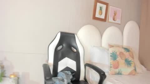 Snapshot of luna_bradley_ chatting on 03/31/26, 12:16 luna_bradley_ online show from 03/31/26, 12:16
