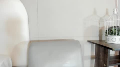 Snapshot of luna_bradley_ chatting on 04/09/26, 12:32 luna_bradley_ online show from 04/09/26, 12:32