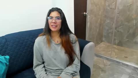 Snapshot of luna_dumont chatting on 02/10/25, 02:26 luna online show from 02/10/25, 02:26