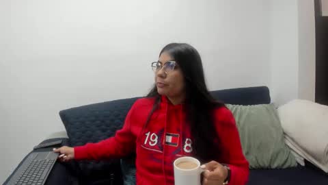 luna  online show from 09/28/25, 11:26