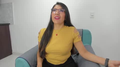 luna  online show from 07/04/26, 11:05