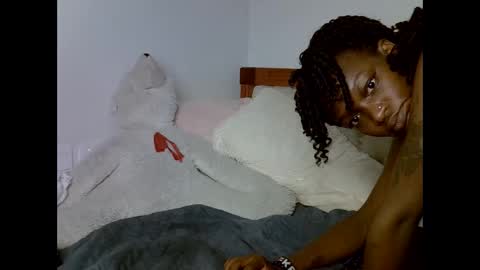 maskedmalkia online show from 05/18/26, 04:07