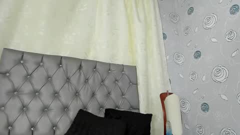 Luna Eva online show from 12/28/24, 06:18