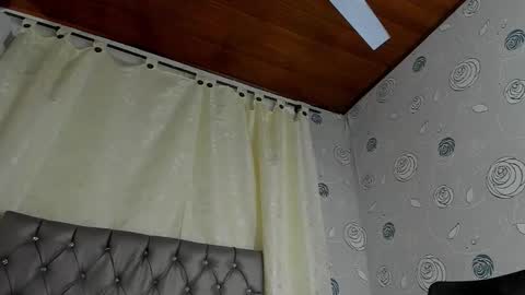 Luna Eva online show from 01/08/25, 06:09