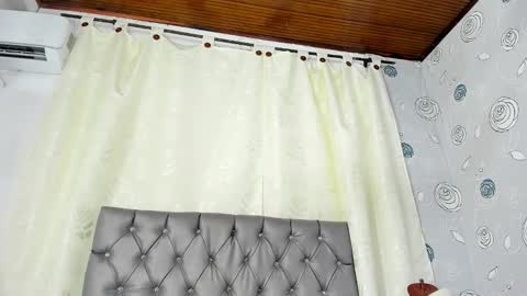 Luna Eva online show from 01/20/25, 05:48