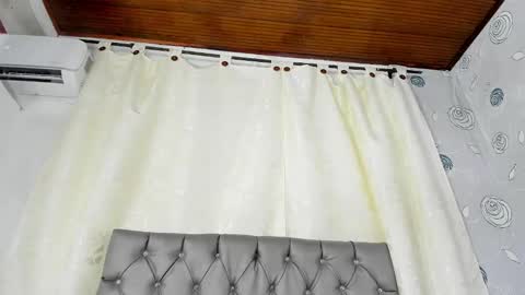 Luna Eva online show from 02/20/25, 06:13