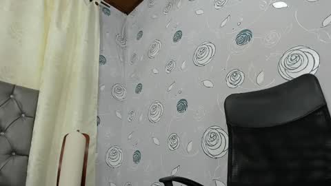 Luna Eva online show from 02/22/25, 05:57