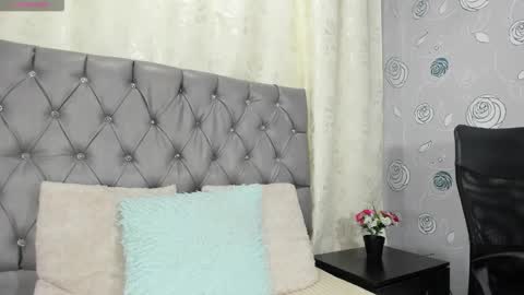 Snapshot of luna_evaa chatting on 03/24/26, 02:22 Luna Eva online show from 03/24/26, 02:22