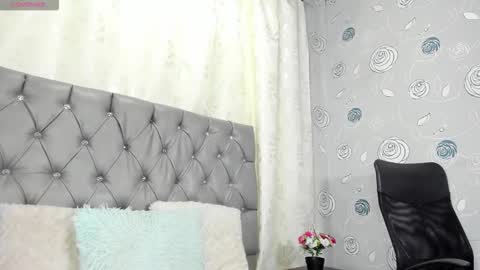 Snapshot of luna_evaa chatting on 03/25/26, 02:56 Luna Eva online show from 03/25/26, 02:56