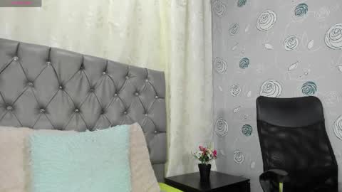 Snapshot of luna_evaa chatting on 03/31/26, 01:44 Luna Eva online show from 03/31/26, 01:44