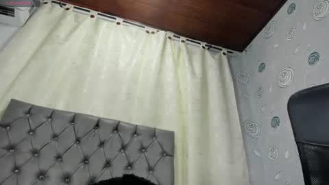 Snapshot of luna_evaa chatting on 07/29/26, 02:37 Luna Eva online show from 07/29/26, 02:37