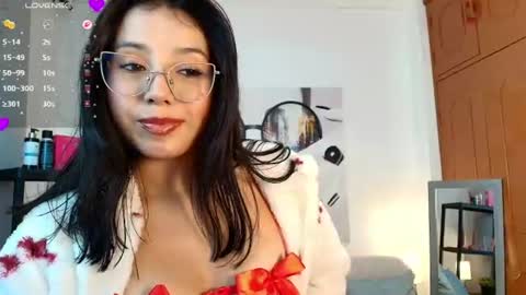 Luna Ferrer online show from 06/08/26, 09:26