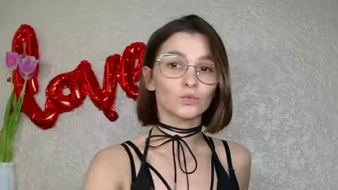Luna online show from 03/12/25, 09:44