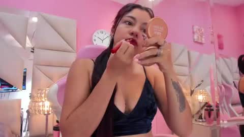 luna_hix online show from 07/17/26, 12:12