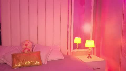 luna_hot_ass online show from 06/22/26, 10:18