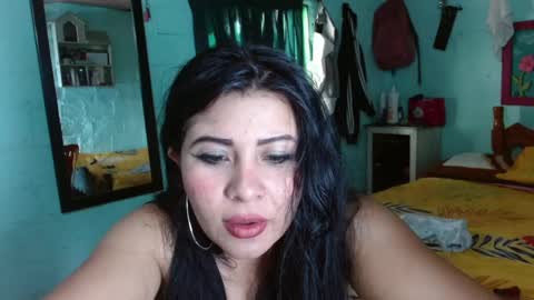 luna_india online show from 02/17/25, 10:03