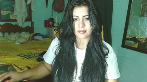 luna_india online show from 02/20/25, 01:03
