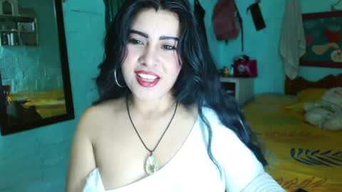 luna_india online show from 03/01/25, 07:26