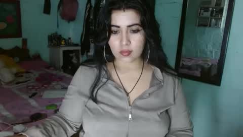 luna_india online show from 03/11/25, 08:53