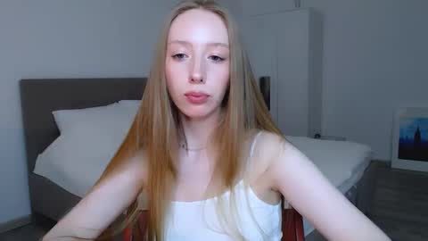 Luna online show from 12/12/24, 12:05