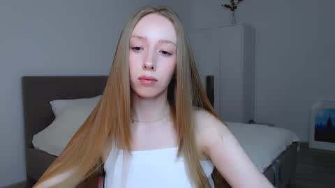 Luna online show from 02/24/25, 07:52