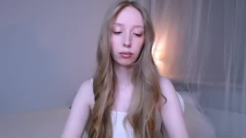Luna online show from 04/26/26, 08:28