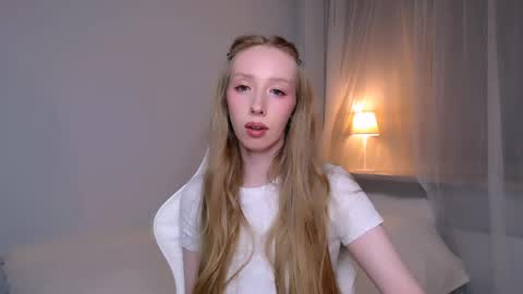 Luna online show from 05/25/26, 10:49