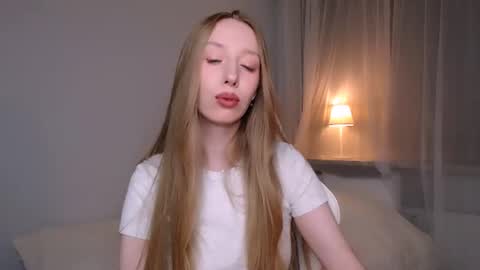 Luna online show from 06/18/26, 10:36