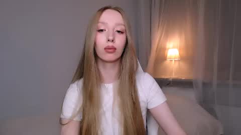 Luna online show from 07/17/26, 10:36