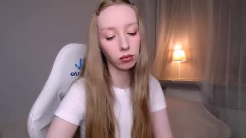 Luna online show from 07/20/26, 10:01