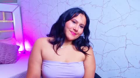 Snapshot of luna_jonez2 chatting on 11/02/25, 09:22 Luna Jonez online show from 11/02/25, 09:22