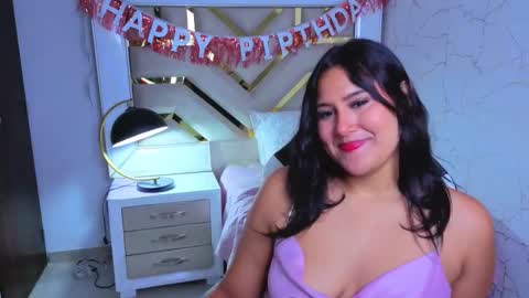 Snapshot of luna_jonez2 chatting on 11/29/25, 09:23 Luna Jonez online show from 11/29/25, 09:23