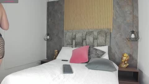 luna  killari online show from 10/20/25, 11:43