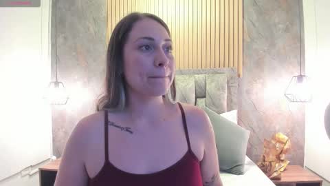 luna  killari online show from 10/27/25, 11:47