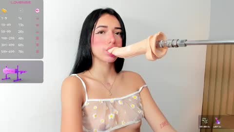luna_kiss18 online show from 02/20/25, 12:04