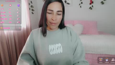 Snapshot of luna_lgomez chatting on 10/31/25, 02:07 luna online show from 10/31/25, 02:07