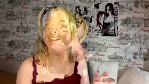 Snapshot of luna_linn chatting on 03/31/26, 07:03 Luna online show from 03/31/26, 07:03