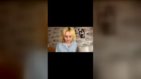 Snapshot of luna_linn chatting on 04/13/26, 10:43 Luna online show from 04/13/26, 10:43