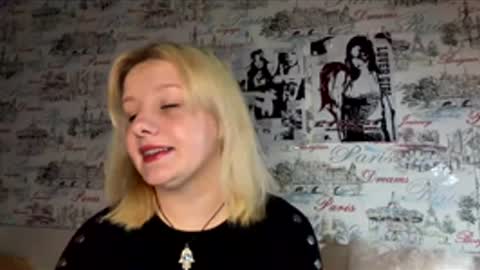 Snapshot of luna_linn chatting on 05/10/26, 08:03 Luna online show from 05/10/26, 08:03