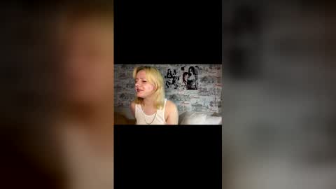 Snapshot of luna_linn chatting on 05/17/26, 07:54 Luna online show from 05/17/26, 07:54