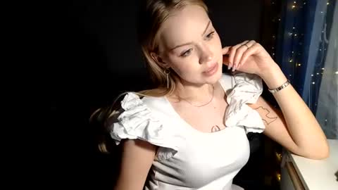 luna liss  online show from 06/15/26, 09:50