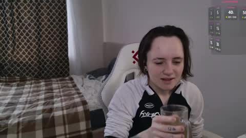 luna_loveeee online show from 05/19/26, 06:09